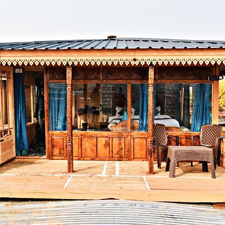 Heritage Amina Group Of Houseboats Ξενοδοχείο Σριναγκάρ Εξωτερικό φωτογραφία