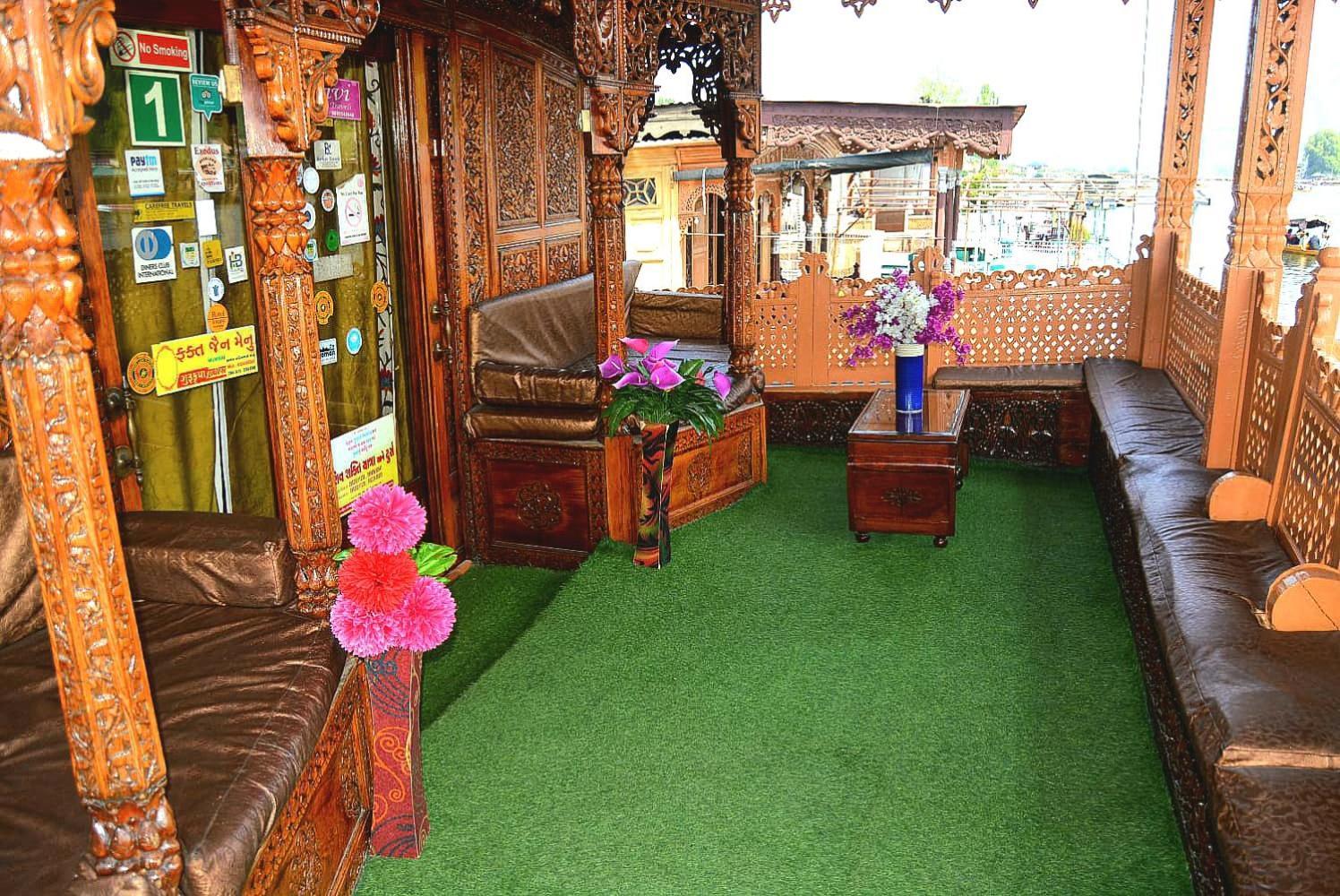 Heritage Amina Group Of Houseboats Ξενοδοχείο Σριναγκάρ Εξωτερικό φωτογραφία