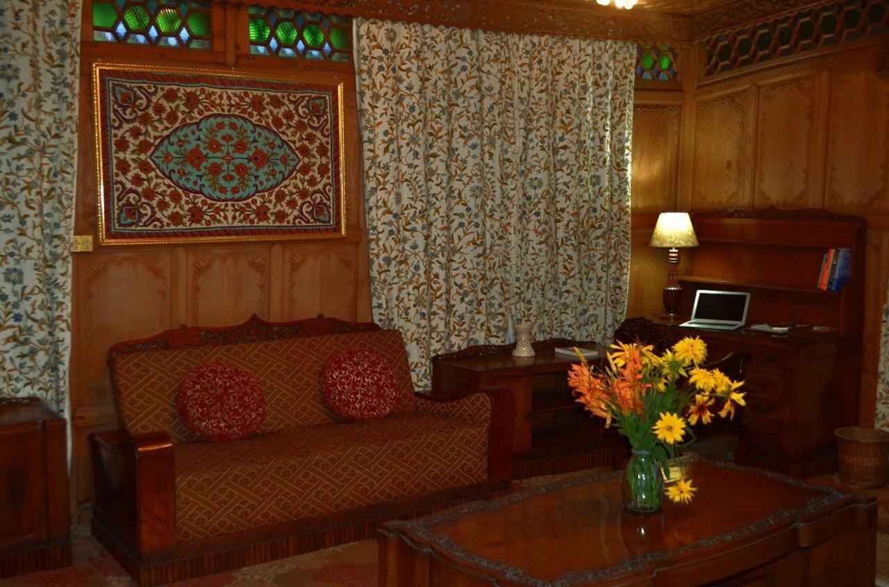 Heritage Amina Group Of Houseboats Ξενοδοχείο Σριναγκάρ Εξωτερικό φωτογραφία